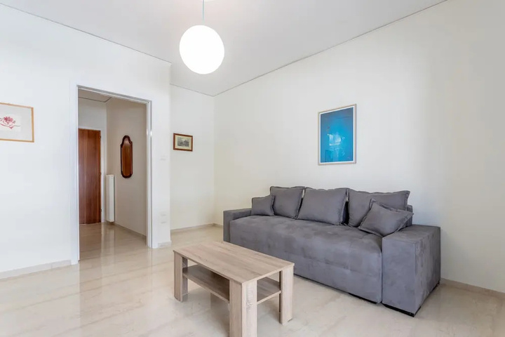 Room 4 of 4