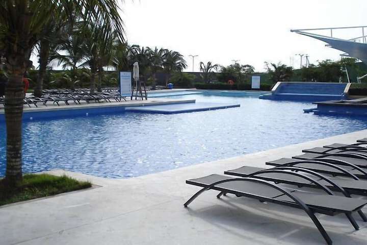 Pool 16 of 40