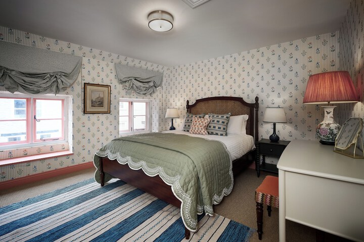 Room 54 of 155
