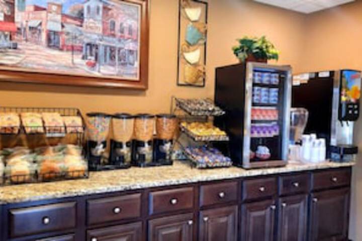 Breakfast area