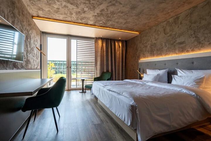 Room 22 of 63