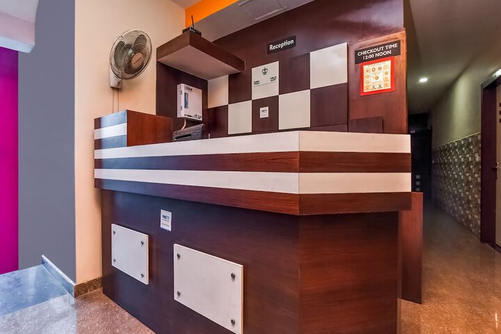 OYO 19706 Hotel Heaven