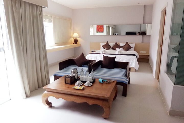 Room 37 of 99