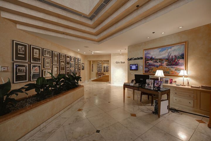 Concierge desk