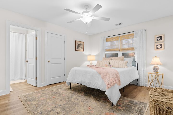Room 223 of 759