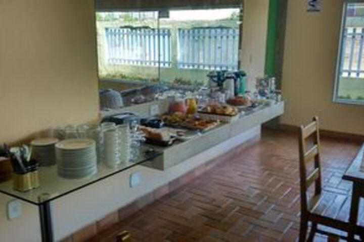 Breakfast/Coffee Service 6 of 40