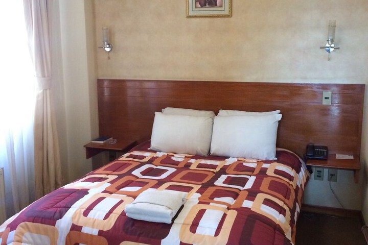 Room 9 of 20