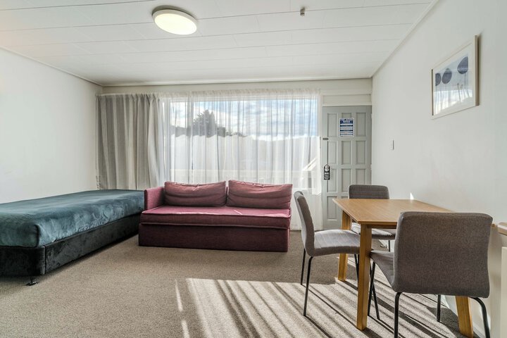 Room 3 of 31
