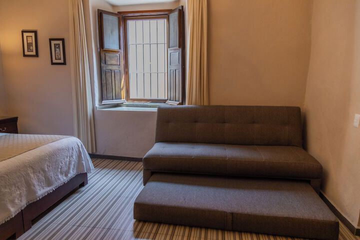 Room 6 of 71