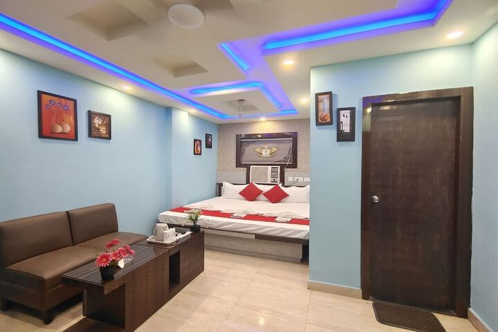 Room 15 of 19