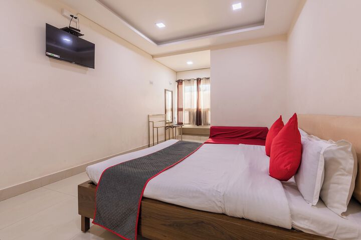 Room 9 of 22