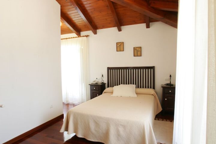 Room 9 of 24