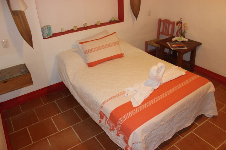 Room 9 of 21
