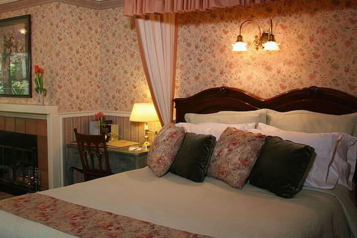 Room 15 of 38