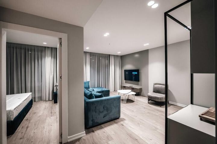 Room 26 of 186