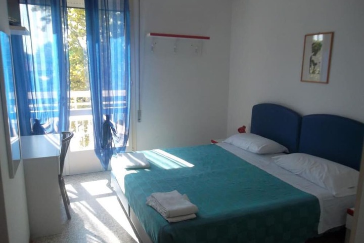 Room 11 of 57