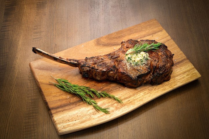 Dining 40 of 56