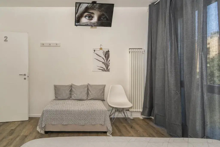 Room 18 of 19