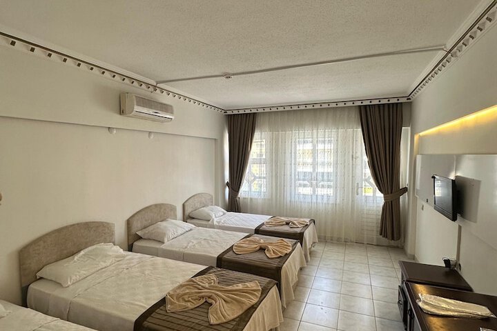 Room 15 of 46