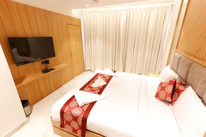 Room 5 of 29