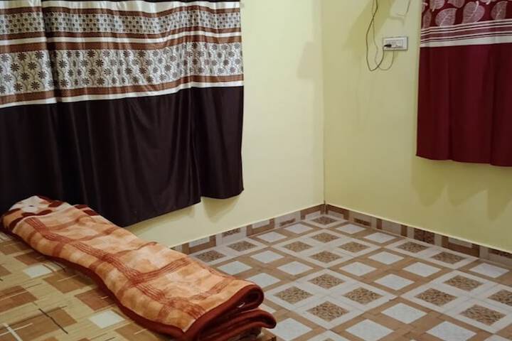 Room 7 of 15