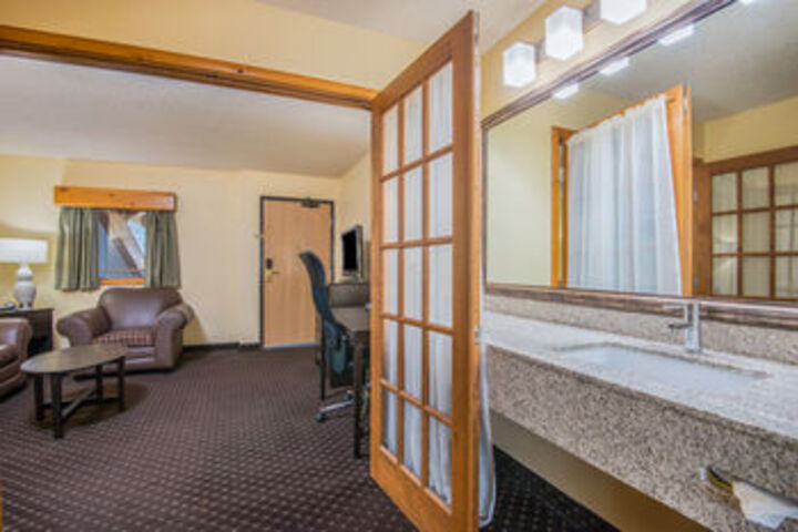 Room 30 of 50