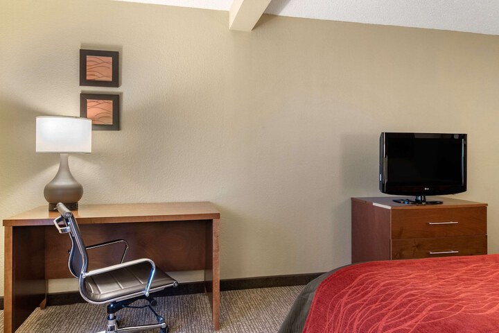 2 Queen Beds (3 of 6)