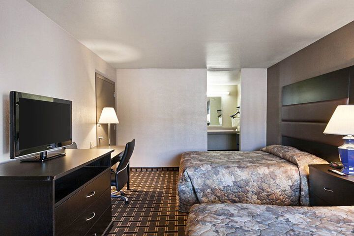 Room 5 of 53