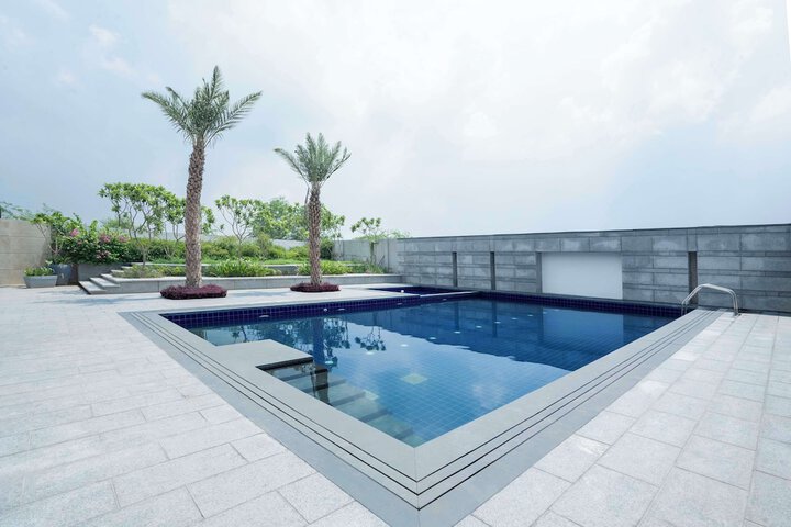 Pool 17 of 51