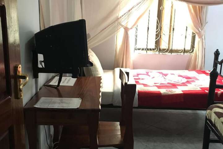 Room 15 of 29
