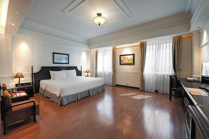 Room 25 of 151