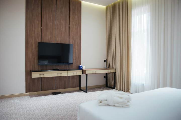 Room 6 of 61