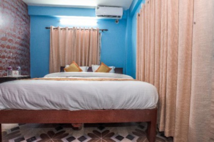 Room 70 of 96