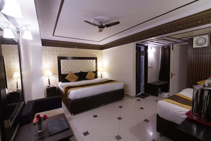 Room 12 of 57