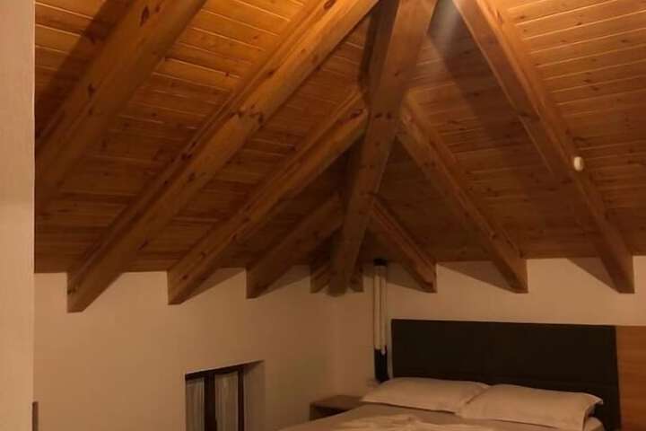 Room 2 of 30