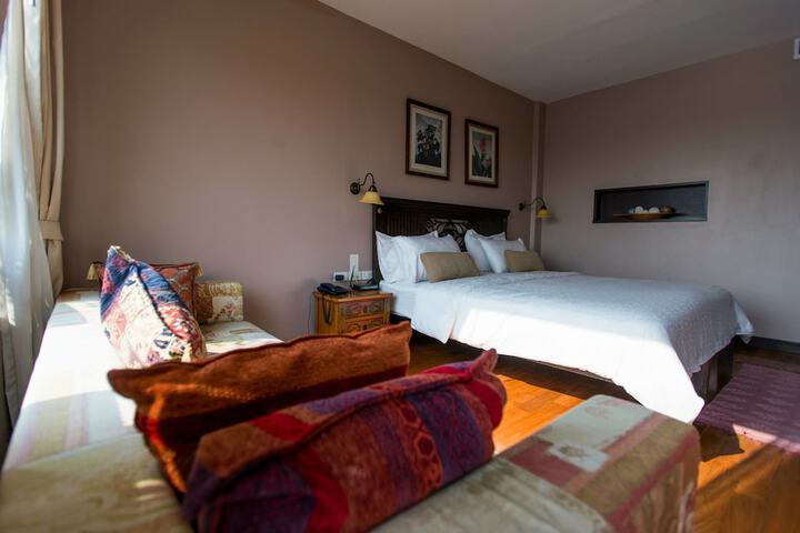 Room 9 of 49