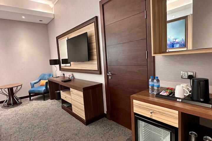 Room 37 of 79