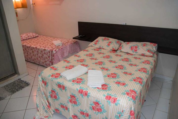 Room 7 of 14