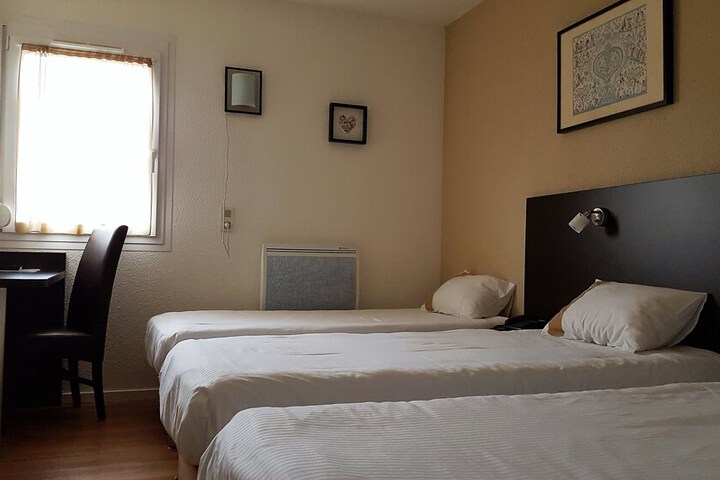 Room 15 of 29