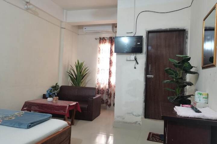 Room 3 of 14