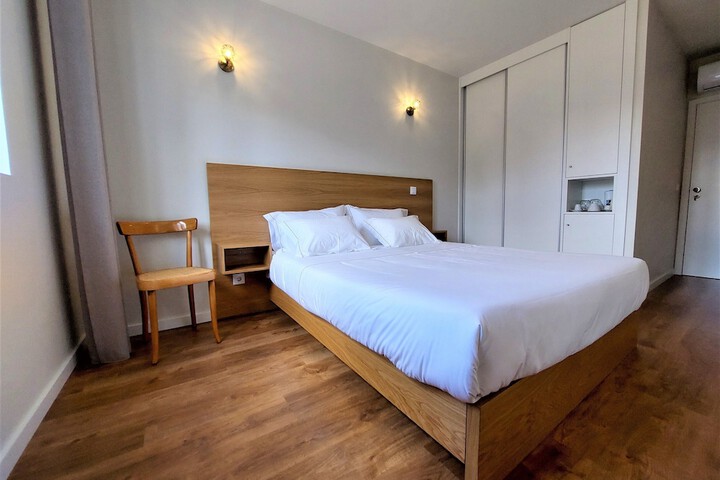 Room 21 of 53