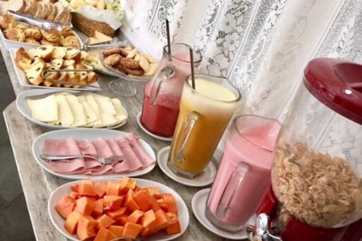 Breakfast/Coffee Service 22 of 28