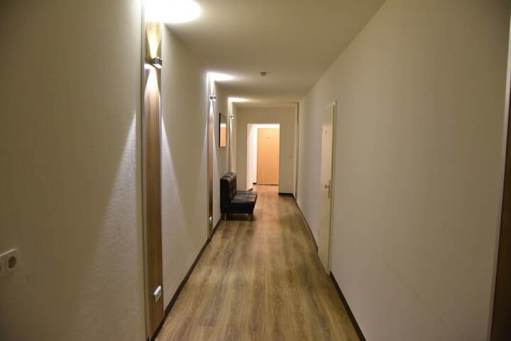 Ballroom/Hall 139 of 149