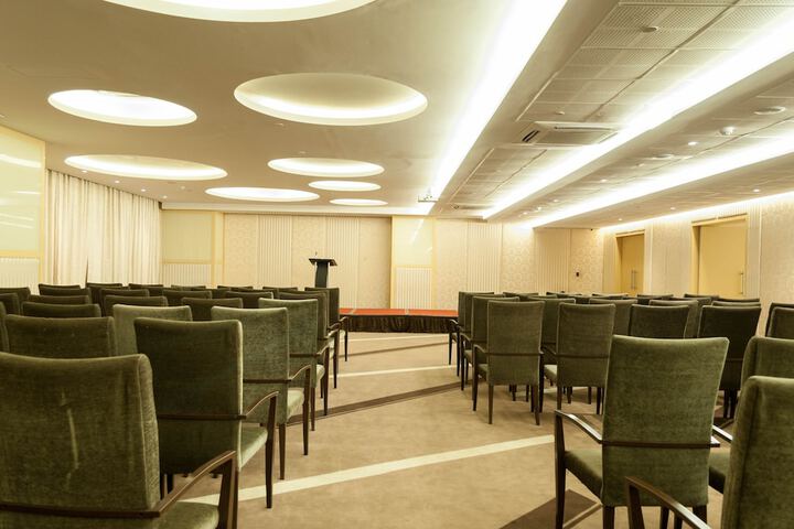 Ballroom/Hall 48 of 80