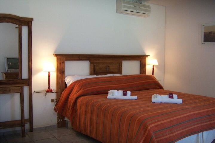Room 4 of 32