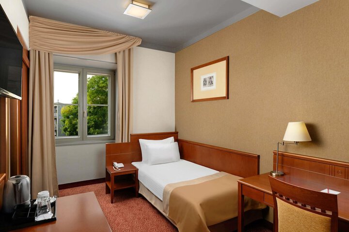 Room 37 of 101