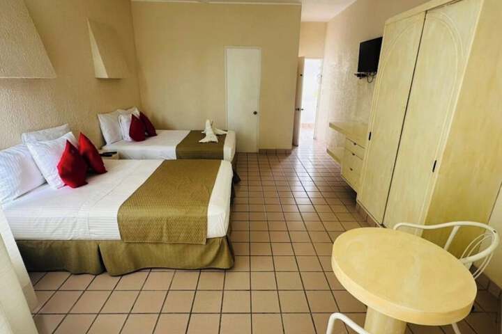 Room 5 of 22