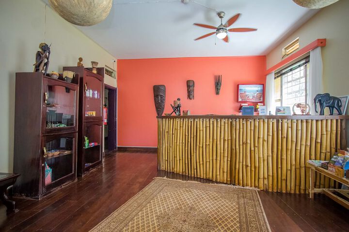 Concierge desk
