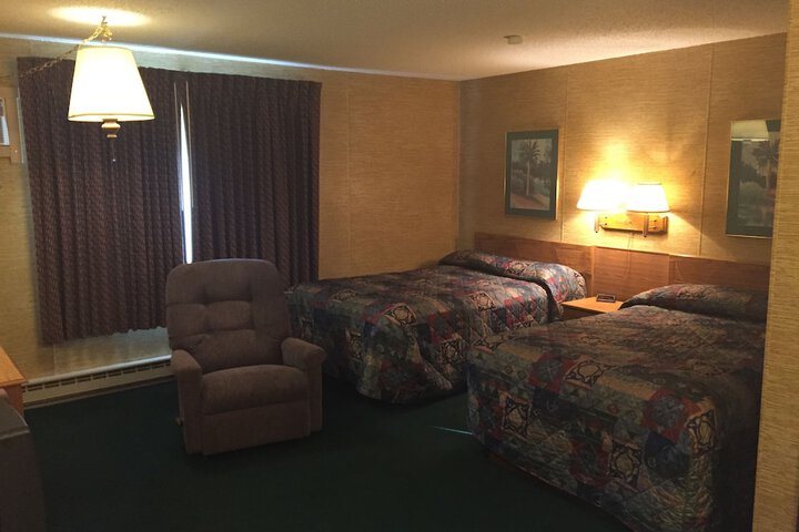 2 Double Beds (4 of 17)