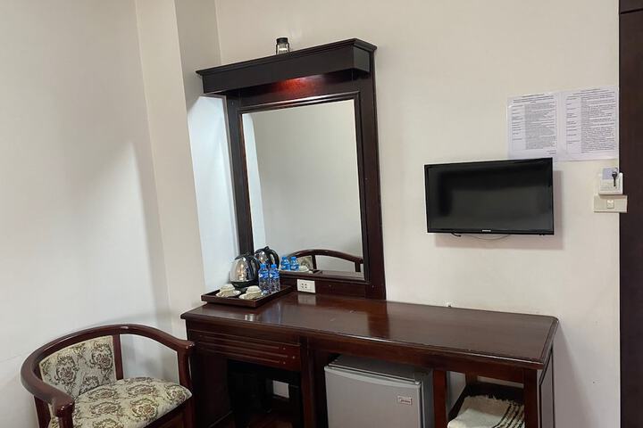 Room 11 of 31